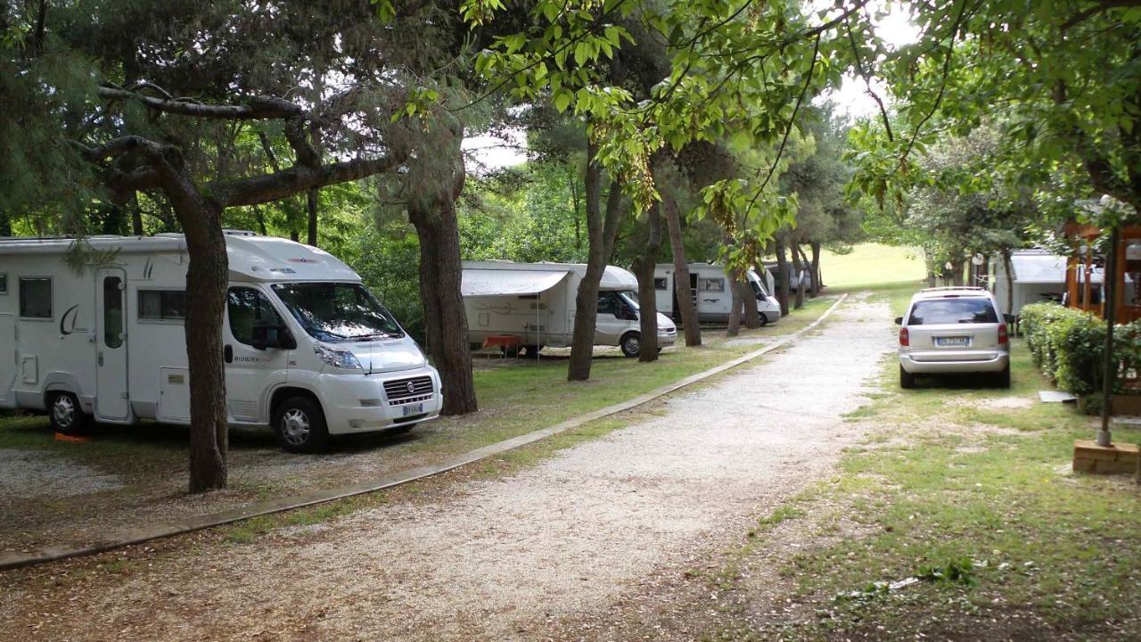 Camping Paradiso Песаро Екстериор снимка