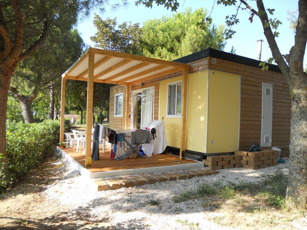 Camping Paradiso Песаро Стая снимка
